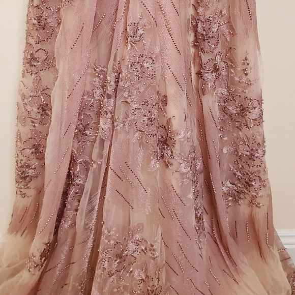 Rose blush evening gown, NWT, front slit - Picture 10 of 10